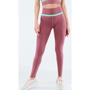 NWT Fabletics High Waisted SculptKnit Cut Out Back Legging Large Rose Clay